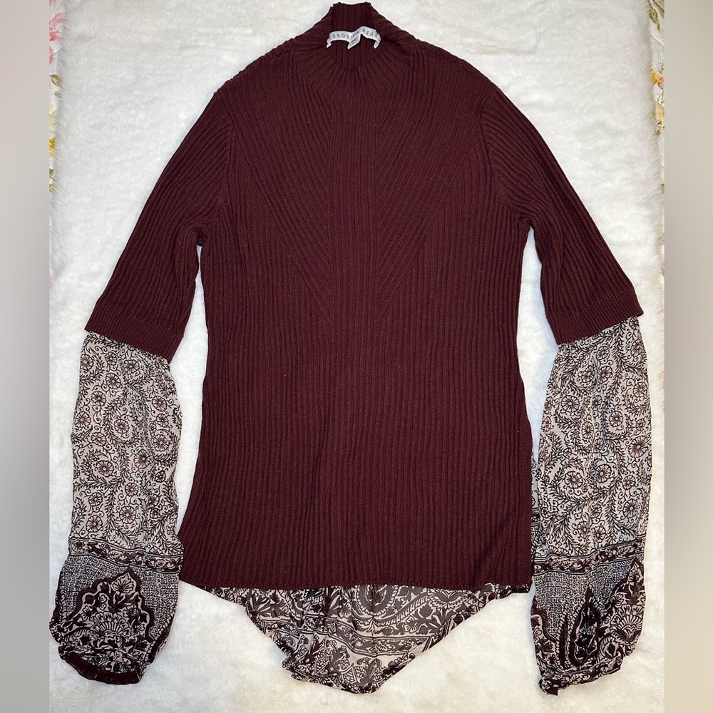 Veronica Beard blouse. Size S. Burgundy color.